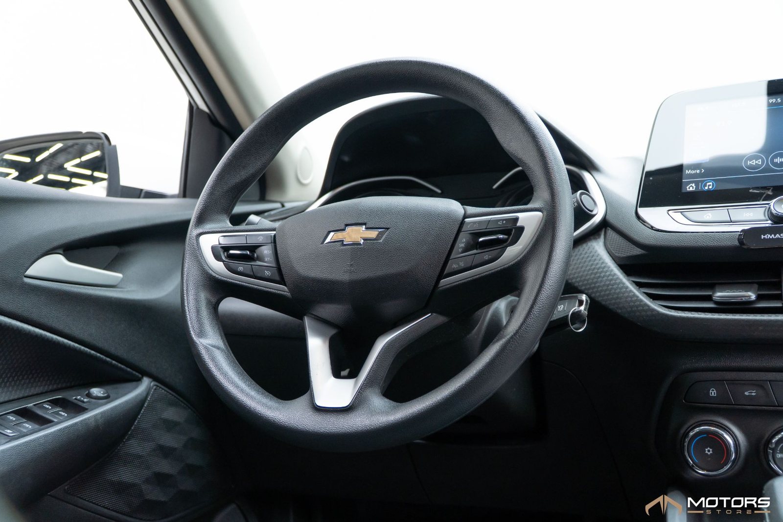 Chevrolet Onix Sedan Plus LT 1.0 12V TB Flex Aut - Imagem 8