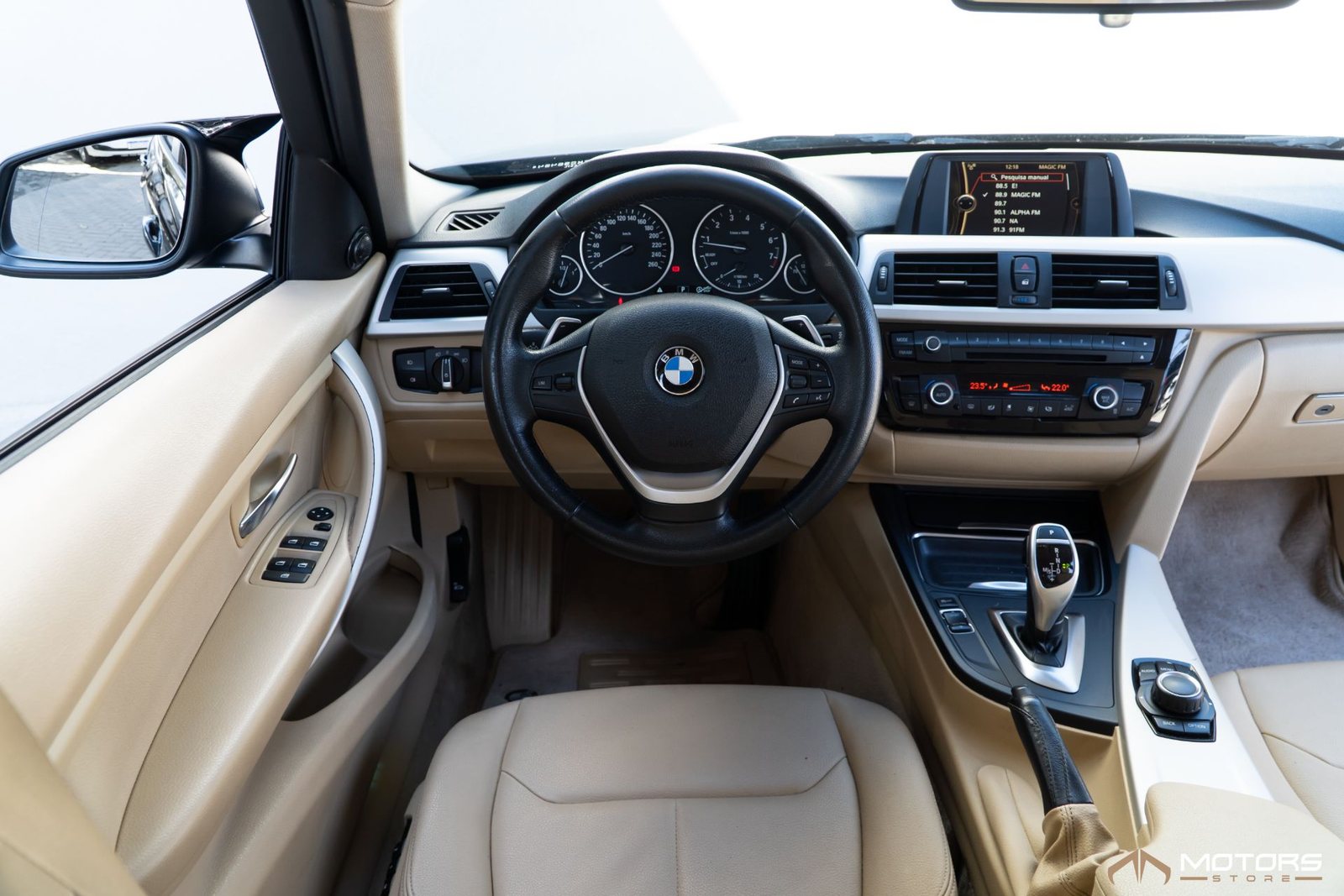 BMW 320i 2.0 Sport GP Active Flex Aut - Imagem 22