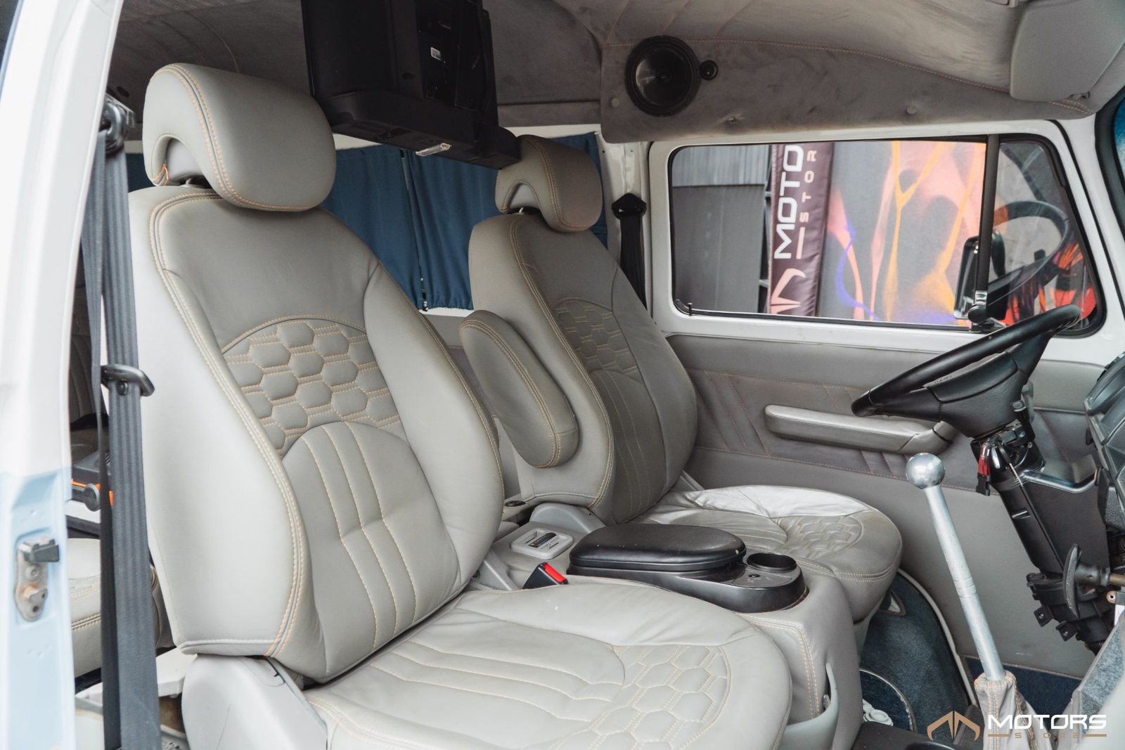 Volkswagen Kombi Standard 1.4 MI - Imagem 6