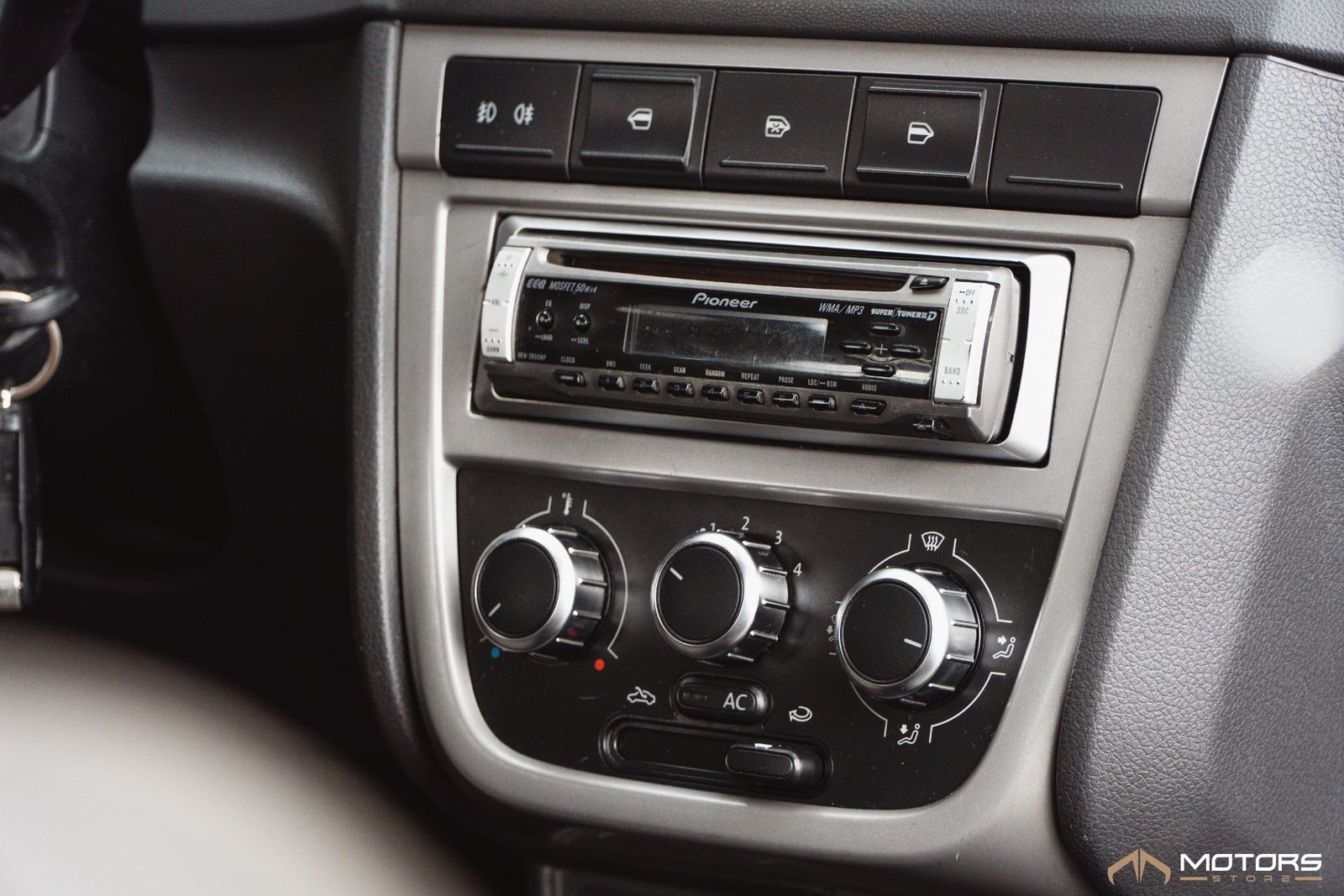 Volkswagen Voyage 1.6 Trend - Imagem 8