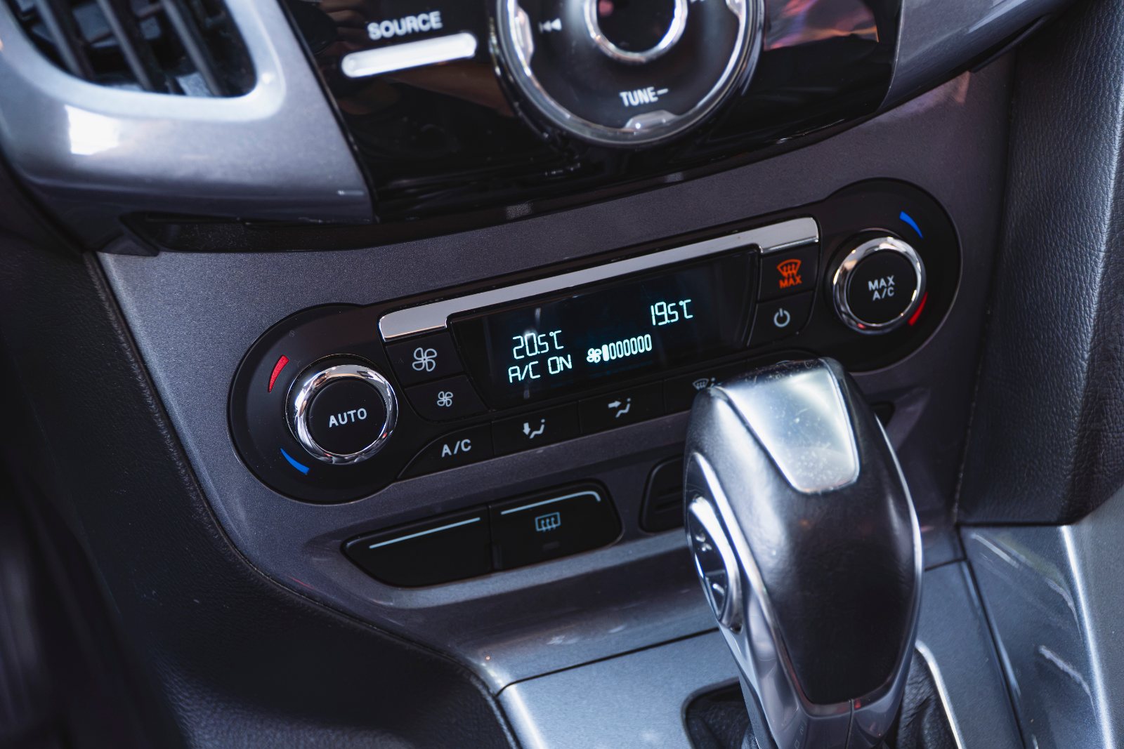 Ford Focus Ti AT 2.0 Hb - Imagem 14